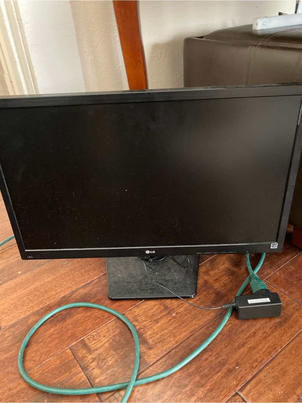 LG Black Computer Monitor with Stand - LED Display - Picture 4 of 4